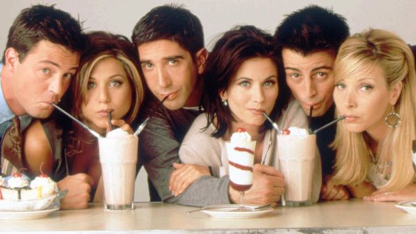 Schwimmer is sad that Perry isn't joining the upcoming "Friends" special. (Playbuzz.com)