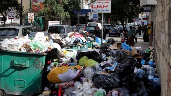 Garbage piled up on the streets of Beirut as the trash crisis continues. (AFP/File)