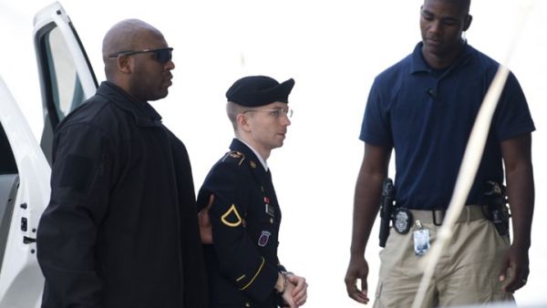 مانينغ التي لم تكن معروفة وقت اعتقالها أصبحت شخصية معروفة حول العالم 
