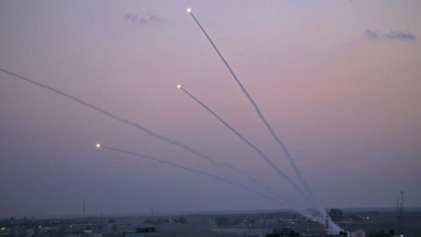القناة العبرية: إطلاق الصواريخ فاجأ حماس أكثر مما فاجأ السكان الإسرائيليين