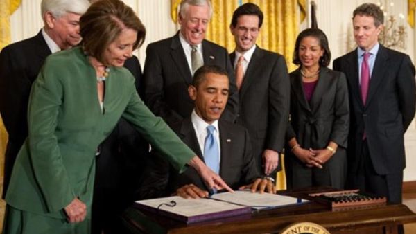 اوباما يوقع على قانون العقوبات/أ.ف.ب