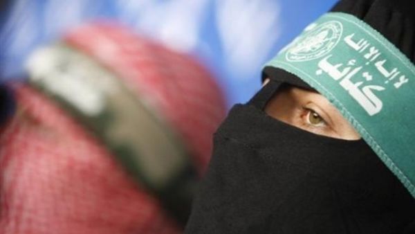 ناشط في كتائب عز الدين القسام، الجناح العسكري لحركة المقاومة الاسلامية حماس
