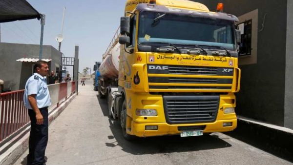 السماح رسمياً بدخول 250 طناً من الغاز، إلى قطاع غزة