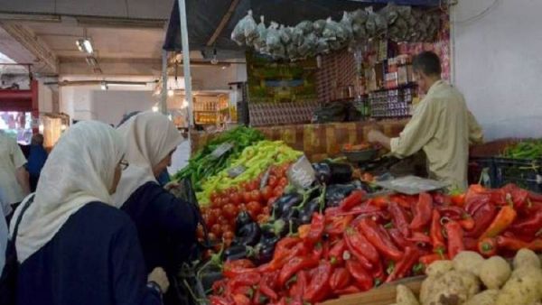 لغة المقاطقة والتقشف تغلب على حركة الأسواق في المغرب وتونس والجزائر