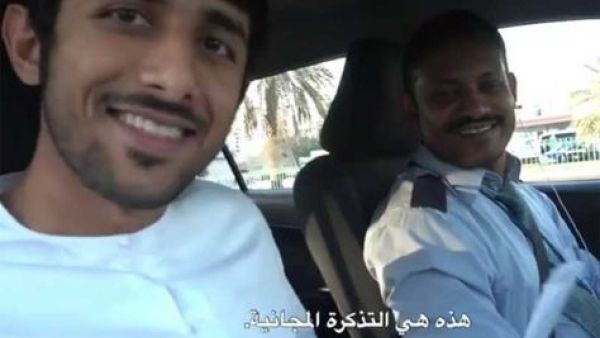 يقدم ابن باز للسائقين الثلاثة وأحدهم لم يزر بلاده منذ عامين تذكرة طيران مجانية لزيارة بلادهم