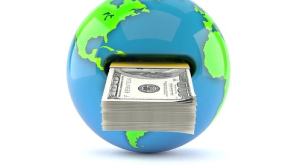 ديون الشركات غير المالية بلغت 68 تريليون دولار، وديون الحكومات وصلت إلى 63 تريليون دولار،بينما بلغت ديون الأسر 44 تريليون دولار