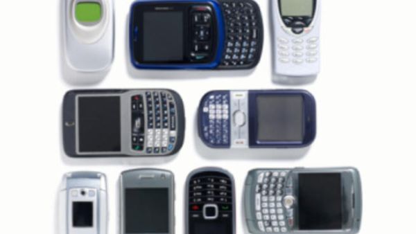 People in the UAE are spending more time on smart phones and less on computers