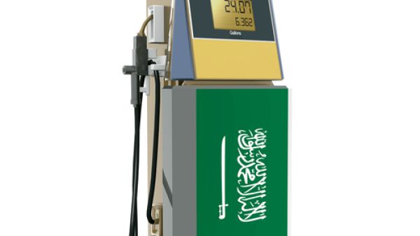 السعوديــة ترفع أسعار البنزين بنسبة تتراوح بين 83% و127% 
