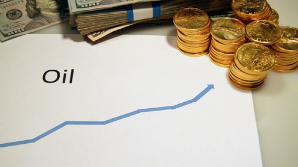 ارتفع الذهب اليوم الأربعاء في العقود الفورية 0.3% إلى 1074.98 دولار للأونصة، وذلك بعد أن هبط 0.6% أمس الثلاثاء بعد صعوده على مدار يومين