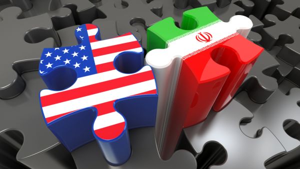 واشنطن تفرض عقوبات على  25 شركة وكياناً في إيران