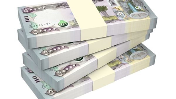 حجم موازنة 2018 بلغ 108 تريليونات دينار عراقي (ما يعادل 86 مليار دولار)، موضحة أن النفط يشكل 85% من إيرادات الموازنة