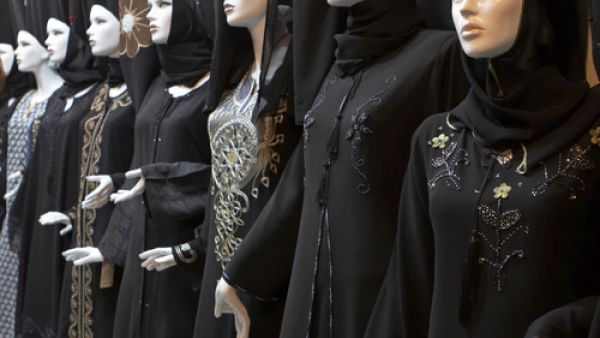 تصدرت الإمارات الدول الأعضاء الرئيسية الفاعلة في مجال التجارة الإسلامية البينية في 2012 بنسبة 13.40% من حجم التجارة الإسلامية البينية