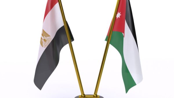 مصر تبحث استئناف ضخ الغاز إلى الأردن اعتباراً من مطلع العام المقبل 