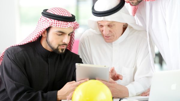 يخطط أكثر من ستة من أصل 10 من أصحاب العمل في الإمارات لملء ما يصل إلى 10 وظائف مختلفة من خلال توظيف موظفين جدد
