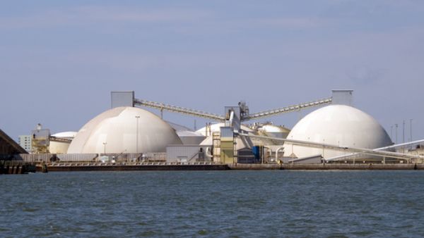 بدأ عمال شركة فوسفات قفصة في منطقة الحوض المنجمي في وسط غرب تونس إضراباً منذ يوم 12 من الشهر الجاري