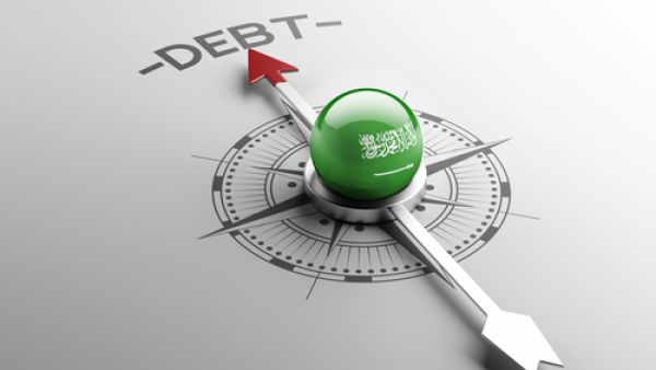 السندات الحكومية التي أصدرتها الحكومة السعودية بقيمة 115 مليار ريال خلال العام الجاري، رفعت الدين من 44.3 مليار ريال في 2014 إلى 159.3 مليار ريال في 2015
