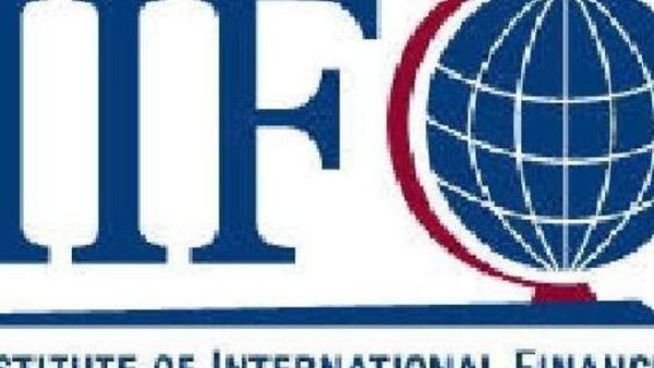 توقع معهد التمويل الدولي الذي يضم عددا من البنوك الكبرى في الدول الغربية أن يواصل اقتصاد دولة الإمارات صعوده ليصل إلى 395 مليار دولار عام 2013، و410 مليارات دولار عام 2014