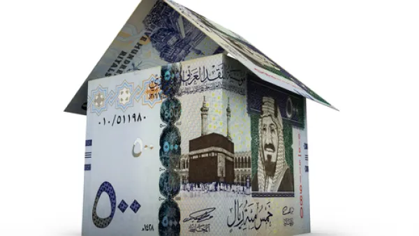 إصدار الصكوك بالعملة المحلية يهدف إلى مساعدة الرياض على تغطية العجز في الموازنة والناجم عن تراجع أسعار النفط وبأن الإصدارات ستبدأ هذا الشهر