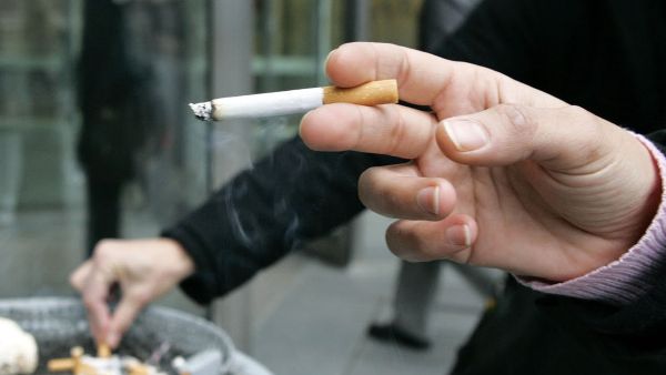 أسعار عبوة الدخان للماركات شائعة الاستخدام ستتراوح مابين 18 إلى 24 ريالاً