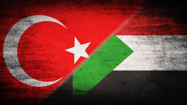 يبلغ حجم الاستثمارات التركية بالسودان في كل القطاعات نحو ملياري دولار، تتمثل في 288 مشروعاً