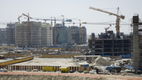نسبة الزيادة في العقود الإنشائية خلال العام الجاري ارتفعت بنحو 35 مليار دولار 