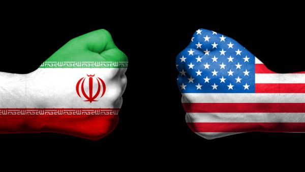 العقوبات الأمريكية تدخل حيز التنفيذ في إيران 