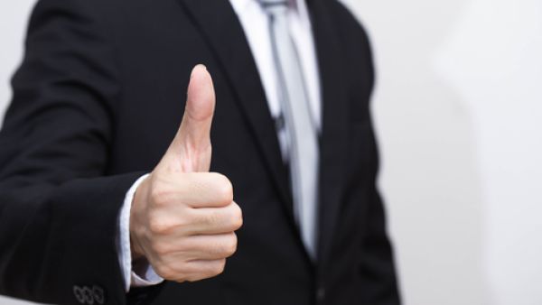 كل عمل له ايجابياته وسلبياته وأيامه الجيدة وتلك المرّة،  لذا فلتكن توقعاتك واقعية كل عمل له ايجابياته وسلبياته وأيامه الجيدة وتلك المرّة،  لذا فلتكن توقعاتك واقعية