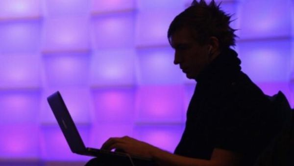 31 per cent adults have been victims of social or mobile cybercrimes in the UAE
