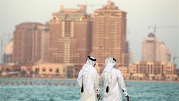 يتوقع أرباب الأعمال في الخليج تقدم قطر على بقية دول المنطقة في زيادات مشابهة في الرواتب مقارنة بالعام الماضي يتوقع أرباب الأعمال في الخليج تقدم قطر على بقية دول المنطقة في زيادات مشابهة في الرواتب مقارنة بالعام الماضي