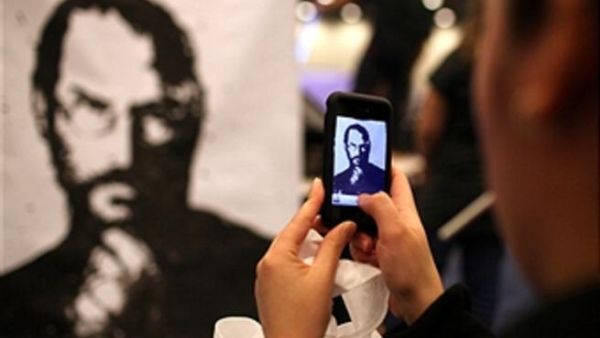 If Apple's goal still is the Steve Jobs holy war, then the status quo is not in their benefit