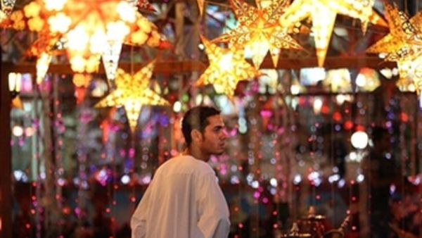 حذرت جمعية مستثمري السياحة من هروب السائحين من مدينة مرسى علم، بسبب نقص السولار في الفنادق حذرت جمعية مستثمري السياحة من هروب السائحين من مدينة مرسى علم، بسبب نقص السولار في الفنادق
