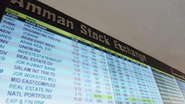 بلغت نسبة مساهمة غير الأردنيين في الشركات المدرجة في البورصة في نهاية شهر نيسان 2014 حوالي 50% من إجمالي القيمة السوقية
