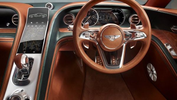 كانت سيارة بنتلي بينتايجا هي أول سيارة SUV لإنتاجية في تاريخ الشركة العريقة حيث لقيت إستحسان كبير من المتابعين وحتى من النقاد بسبب تصميمها الفريد وأدائها الرائع كانت سيارة بنتلي بينتايجا هي أول سيارة SUV لإنتاجية في تاريخ الشركة العريقة حيث لقيت إستحسان كبير من المتابعين وحتى من النقاد بسبب تصميمها الفريد وأدائها الرائع