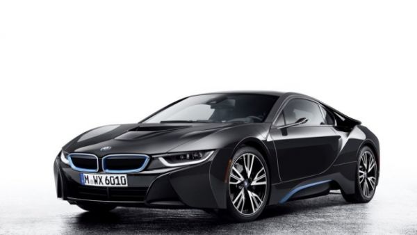 مع بداية العام الحالي قدمت شركة BMW سيارة اي 8 الاختبارية بدون مرايا ضمن فعاليات معرض CES للإلكترونيات في لاس فيجاس