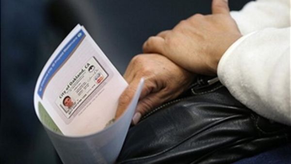 تحقق الجمارك الألمانية حالياً في ما اذا كانت هناك عملية تبييض أموال وراء هذا الشيك