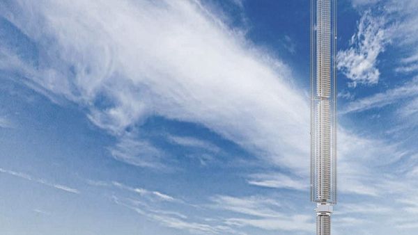 أول برج معلق من الفضاء في دبي 