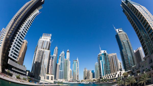دبي تظل حصينة أمام التحديات التي يواجهها المناخ الاقتصادي الكلي للإمارات