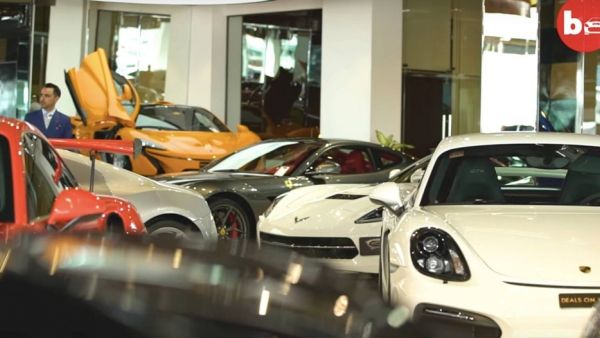 صالة عرض سيارات فارهة بدبي بأسطول قيمته 170 مليون ريال