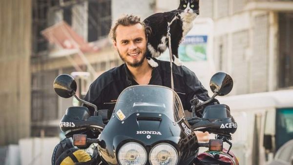 من ألمانيا إلى دبي على دراجة نارية
