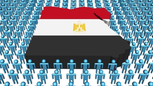 عمال القطاع الخاص في مصر يطالبون بتصحيح الأجور