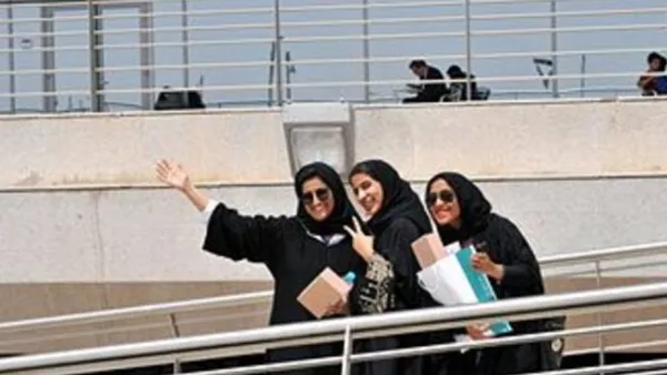 أصبحت المرأة السعودية شريكا مهما في عدد من الأنشطة الاقتصادية