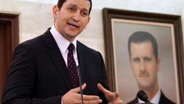 قال أستاذ الاعلام في جامعة دمشق ابراهيم زعير في تصريح خاص لقناة العالم الاخبارية الأربعاء: ليست العقوبات جديدة على سويا وقد تعرضت سوريا من قبل، واعتبر أن هناك حربا اعلامية واضحة من قبل القنوات الغربية وبعض القنوات العربية المعروفة ضد سوريا