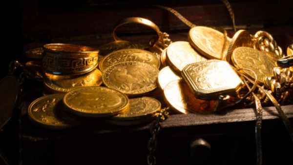ارتفع سعر الذهب في المعاملات الفورية 0.1 في المائة إلى 1254 دولارا للأوقية (الأونصة)، في حين صعد الذهب في العقود الأميركية الآجلة 0.2 في المائة إلى 1253.70 دولار
