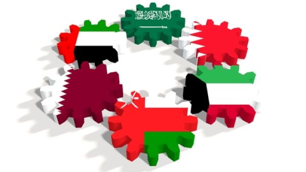 القمة الخليجية لم تنجح في تحقيق الوحدة الاقتصادية والمالية لدول مجلس التعاون، وبالتالي قد يتفاقم الخلاف وتنهار المشروعات المشتركة