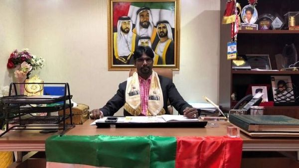 انتقل شاجان الذي يحمل دبلوم في تكنولوجيا المعلومات ويملك مهارات في اللغة العربية إلى الإمارات في شهر مارس 1990    قادماً من ولاية كيرالا الهندية