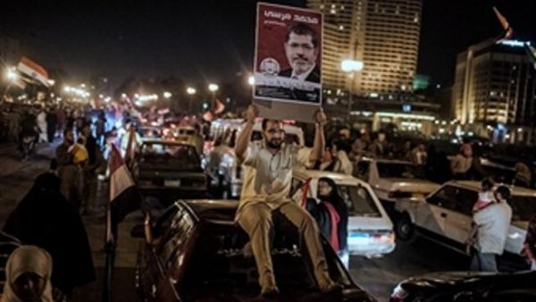 أوضح مرسي أنه يجب على مصر إستعادة العلاقات الطبيعية مع إيران على أساس المصالح المشتركة للدولتين