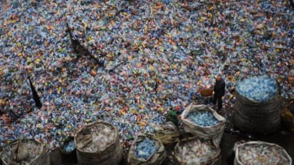 It is obligatory for manufacturers and suppliers of plastics to register 15 non-biodegradable products