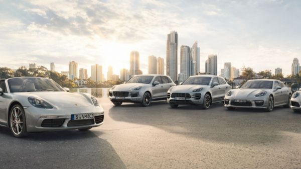 توفّر بورش حالياً كلاً من 911، 718 كايمان وبوكستر، باناميرا، كايين وماكان.