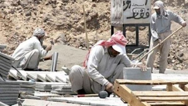 أوضح مدير ادارة التفتيش بالوزارة فيصل العتيبي أن نسب الشركات والمؤسسات التي تجاوبت مع تطبيق قرار حظر العمل في الأماكن المكشوفة تحت أشعة الشَّمس كانت عالية مقارنة بالمنشآت المخالفة (المصدر: العربية.نت) 