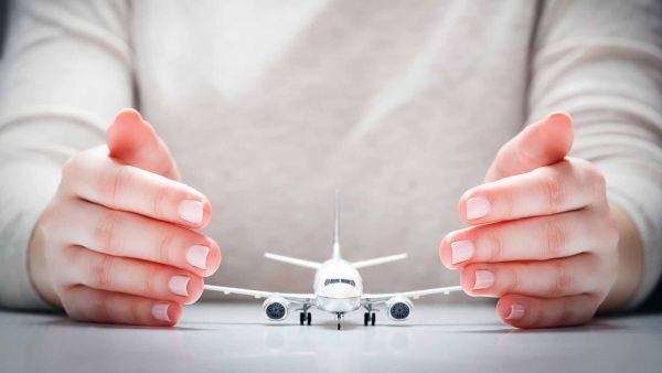إغفال المسافرين للتأمين يعرضهم لخطر خسارة أموالهم التي يدفعونها بشكل مسبق على نفقات خاصة بالفندق أو وجبات الطعام إذا ألغيت رحلتتهم